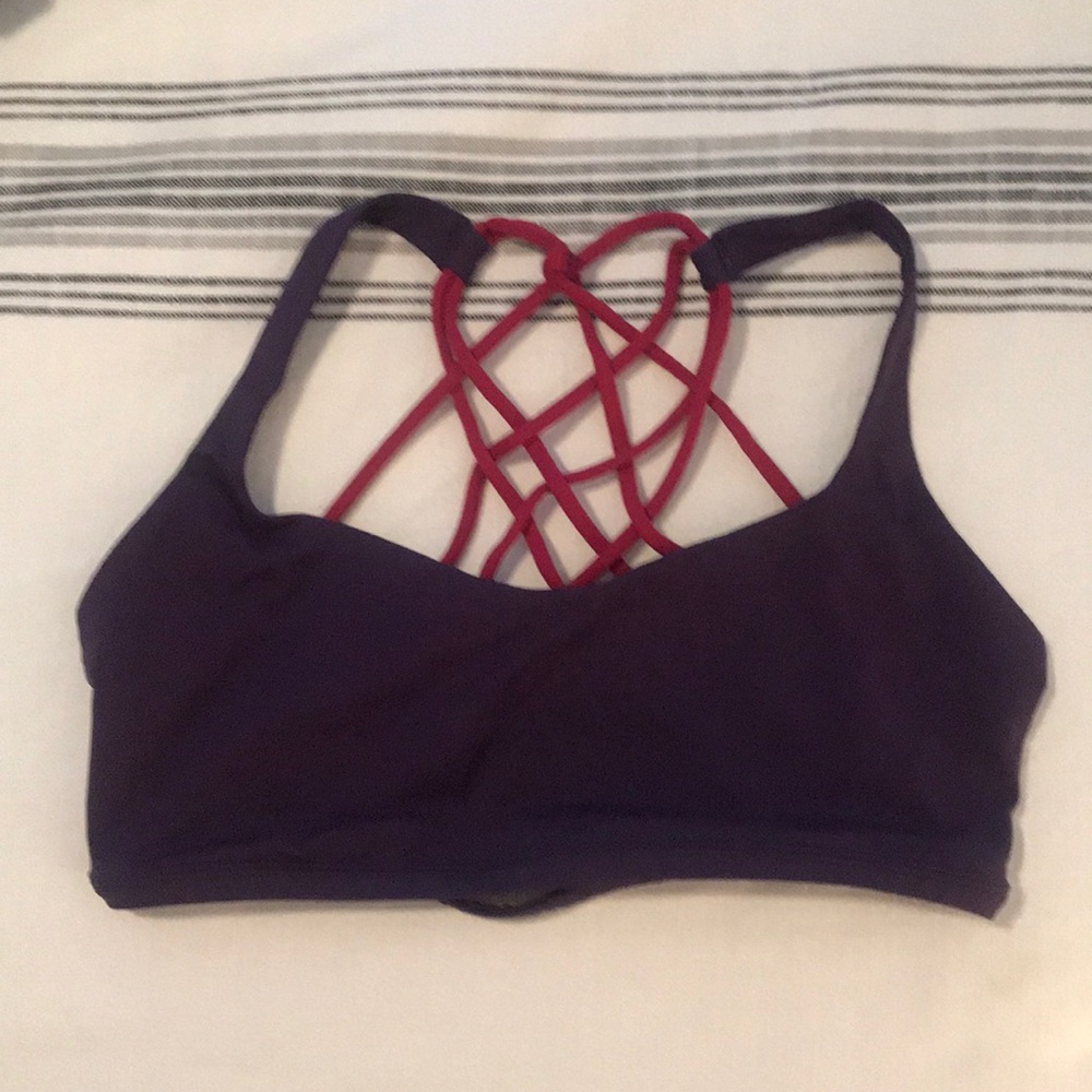 Lululemon free to be wild 8